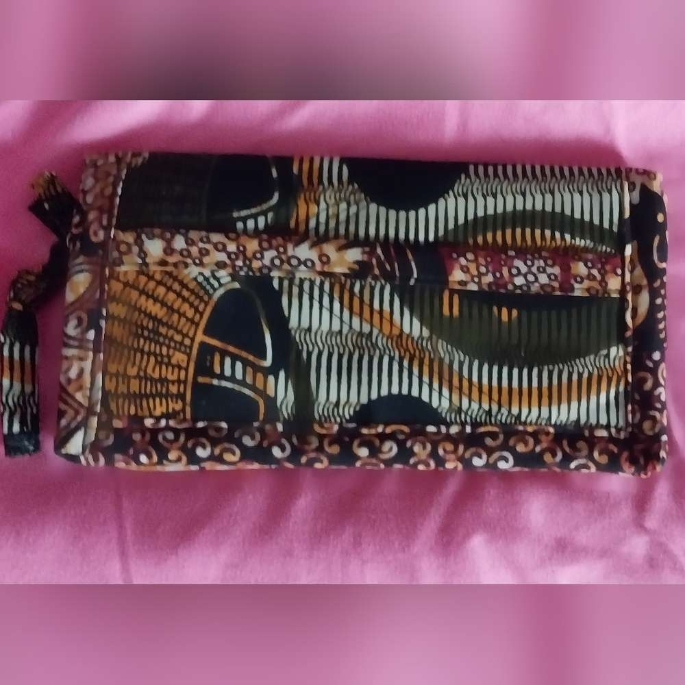 African Handmade Wallet Multicolor Amania Ya Juu Uganda Bifold 4.5x9 inch